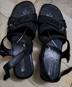 Black Aeropostale Sandals