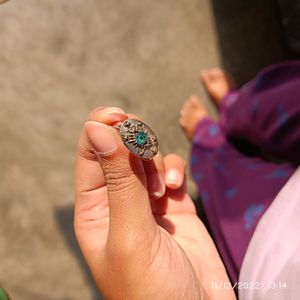 Finger Ring Not Adjustable