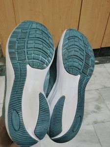 Campus Sports Shoes Size 10