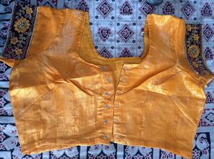 Saree With Blouse