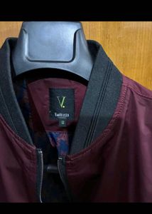 VAN HEUSEN MAROON BOMBER JACKET M