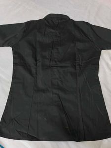 🆕 Black Shirt
