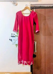 Floral Embroidered Kurta