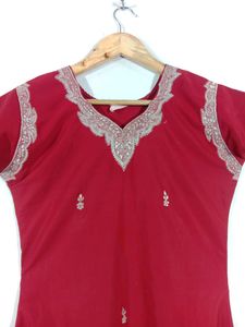 Dark Red Colour Kurta (Women&#39;s)