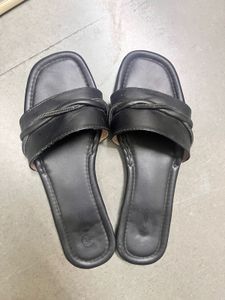 🛑SALE🛑Black Flats Women