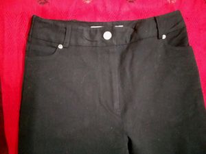 Woman Black Jeans/Trousers