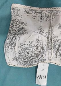 220 Rs Sale! Floral Padded Tube Top