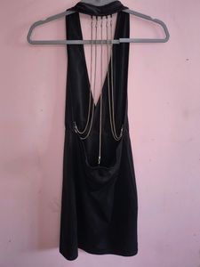 Savana&#39;s Back Chain Black Dress