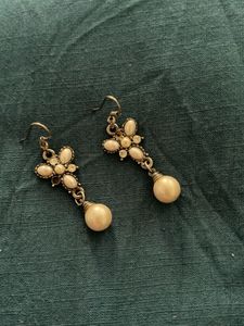 Vintage-Style Pearl Drop Earrings
