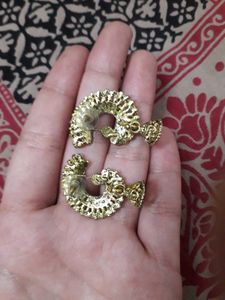 White Classic Earrings
