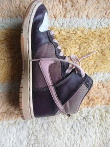 Nike Dunk High Autantic Shoe