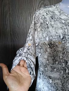 Lot of 3 Women&#39;s Tops