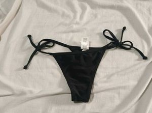 Freebies 🎉✨ Black Bikini Bottom - Beach Ready