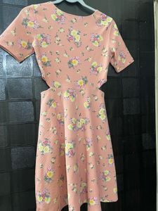Chic Floral Cut-Out Mini Dress