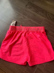UNDER ARMOUR GYM SHORTS