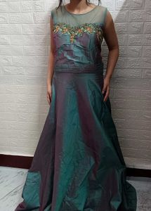 Princess 👑 Green Gown With Dupata Legi Sleeves