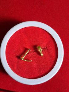 Gold Stud Earrings 18crt