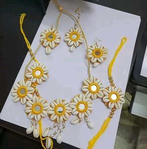 Flower Haldi Jewellery