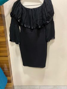 Chic Black Off-Shoulder Dress