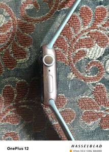 GENUINE Apple Watch Series 5 (40mm)