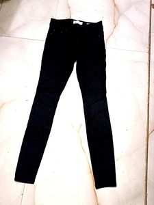 Black Skinny Jeans