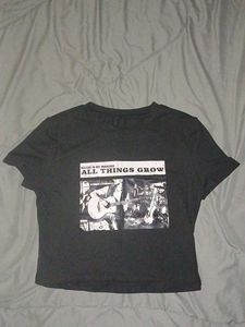 Graphic Print Crop Top