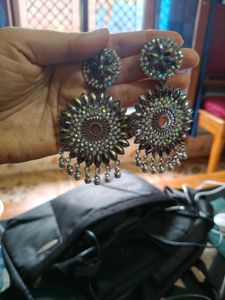 Earings