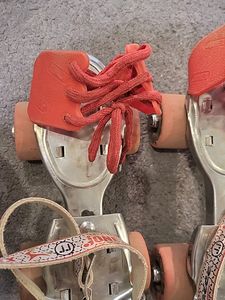 Roller SKATES