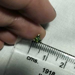 Peridot 925 Sterling Silver Flat Bottom Nosepin