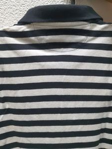 Zara Essentials White And Black Stripe Tshirt(men)