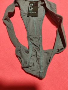 H&amp;M Thong Size .S