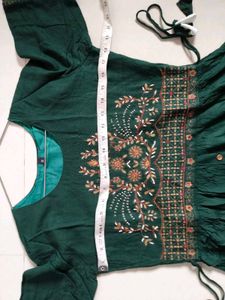 Green Kurti - Pent Pair