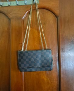 Trendy Sling Bag