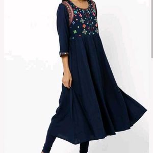 Avaasa Anarkali Kurta