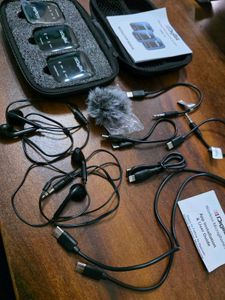 Digitek DWM101 Wireless Microphones