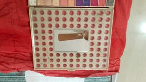 90 Shades Eye Shadow