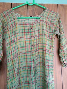 Women Kurta With Bell Sleeves