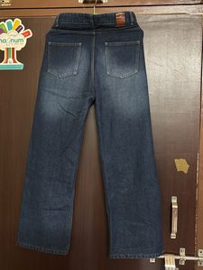 Distressed Wide Leg Jeans