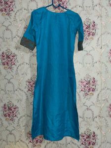 Elegant Blue Embroidered Kurta