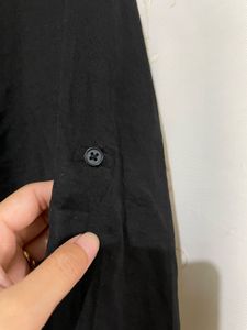 black button up shirt