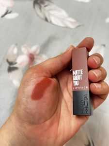 Hilary Rhoda Matte Lipstick