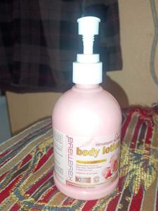 Himalaya Rose Body lotion