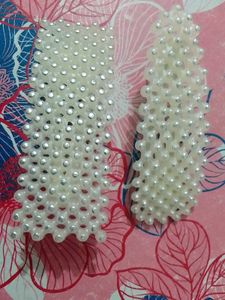 I Am Selling Two Pieces Of Clips