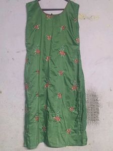 Green Embroidered Kurta