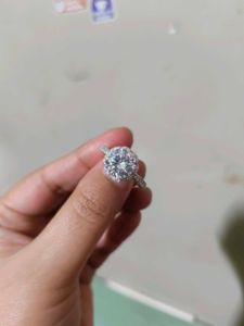 Giva Sunburst Elegant Round Cut Ring