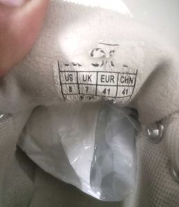 ✨💯ORIGINAL Converse ✴️✨White Leather Sneakers 🔥✨