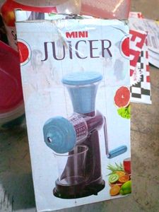 Mini Juicer - Manual Operation