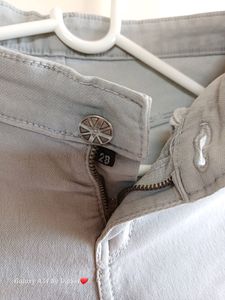 Grey Jeans👖 (28 Size)