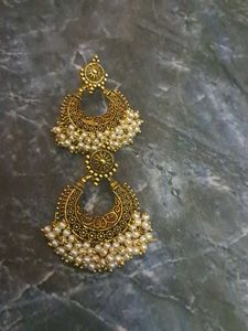 White Pearl Gold Plated Earings