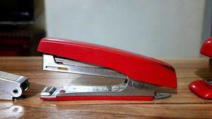 Good Looking Staplers Set Of 3